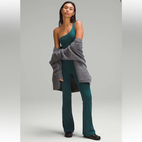 Nulu Asymmetrical Bodysuit - Picture 5 of 10